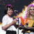 Елена Карабаева вручает приз за мини-конкурс Миссис Ремикс
