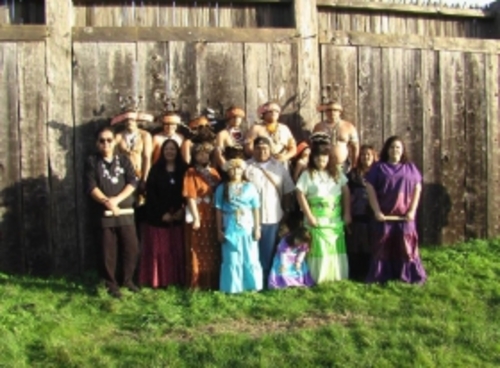Концерт индейцев племени кашайя «Su-N-Nu-Shinal Pomo Dancers»