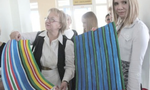 Выставка орнаментов эстонских юбок